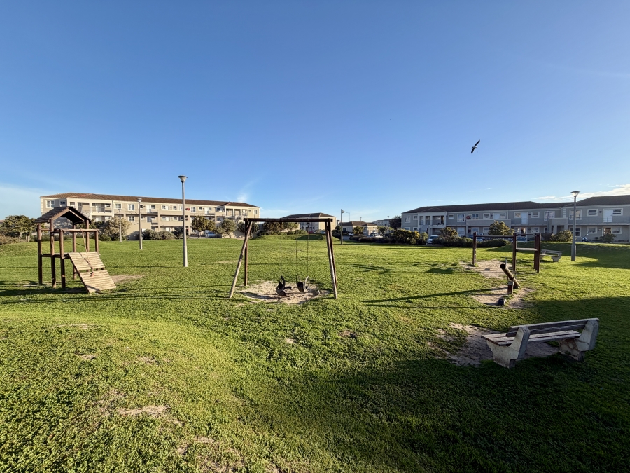 2 Bedroom Property for Sale in Melkbosstrand Central Western Cape